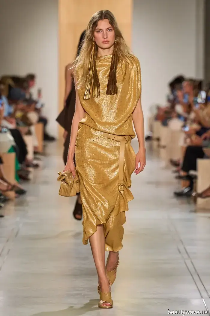 Pendant Necklaces, Desert Tones, and Pajama Ensembles—Michael Kors Introduces Natural Sophistication for Spring 2026