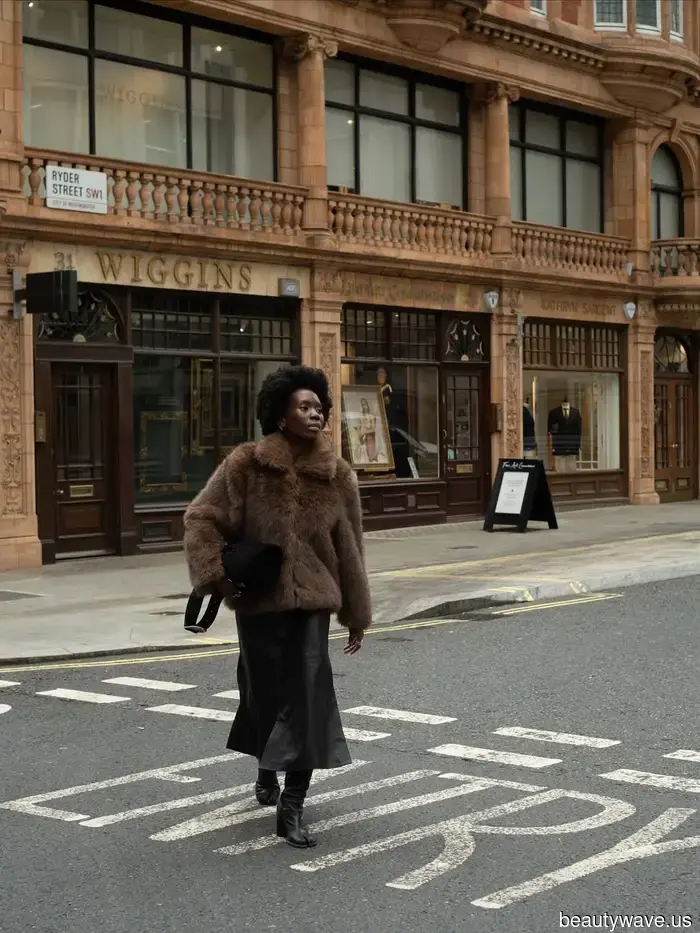 I went outfit spotting in London—these five impeccably stylish and cozy looks impressed me.