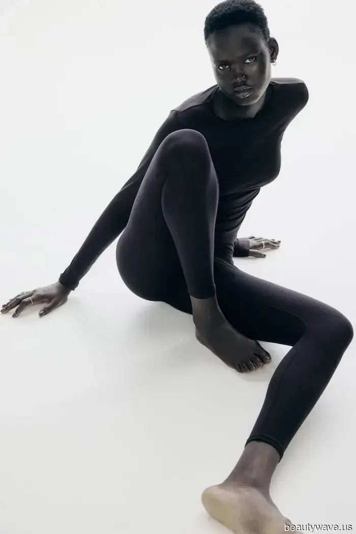 Legging season has arrived—here are the 7 trends that everyone will be wearing.