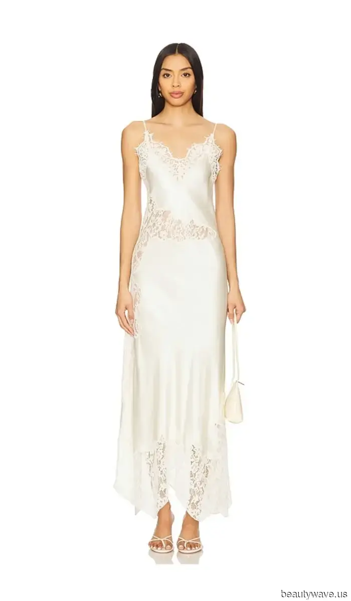 The Beautiful Dress Trend That Everyone Is Choosing Over Jeans and Trousers