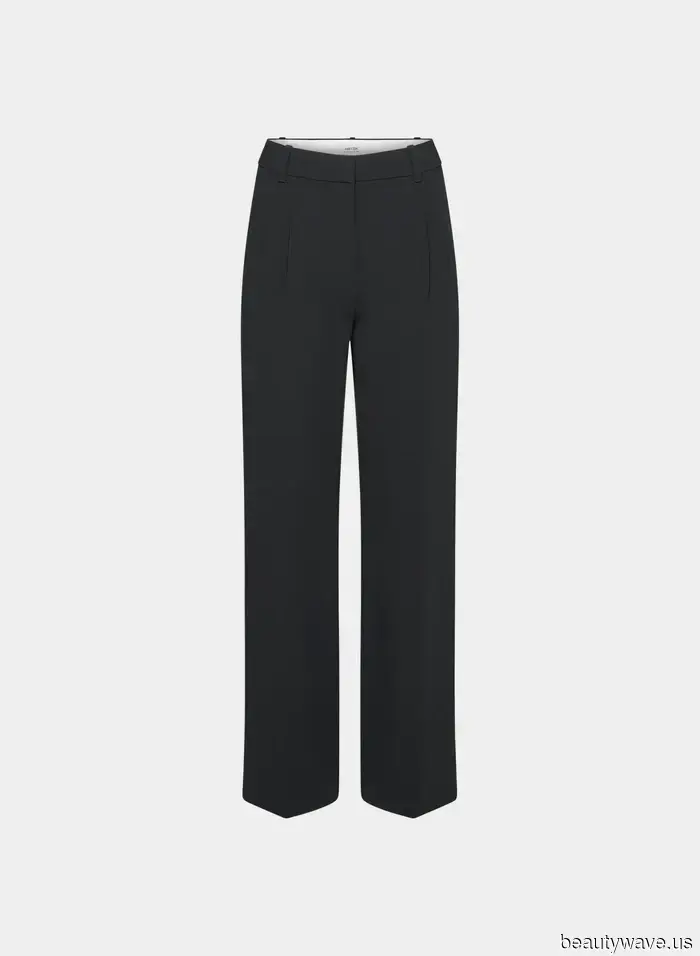 NYC and London It Girls Concur That This Spring Outfit Formula Is the Simplest Method to Achieve a Fashion-Forward Look.