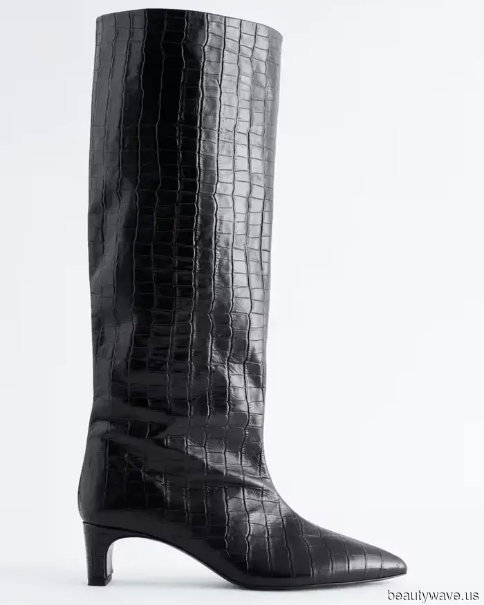 I'm a Fashion Editor—5 Timeless, Winter-Ready Shoes That Should Be in Every Capsule Wardrobe