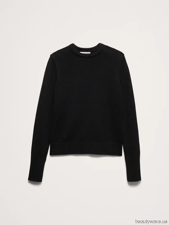 Fashionable individuals understand that a monochrome outfit is the simplest method to appear stylish and feel great.