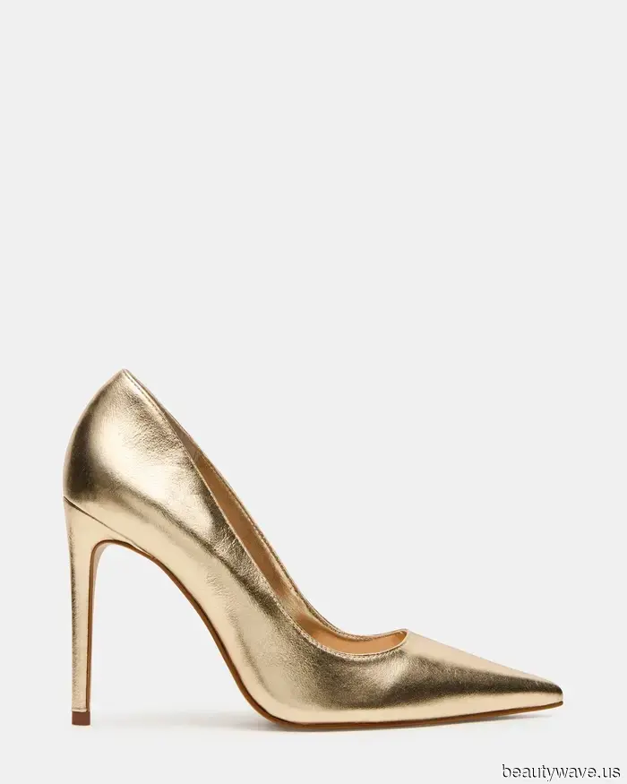 Schwarze Absätze sind in Ordnung, aber Amal Clooney weiß, dass diese Schuhfarbe mit einem Minikleid schöner aussieht.