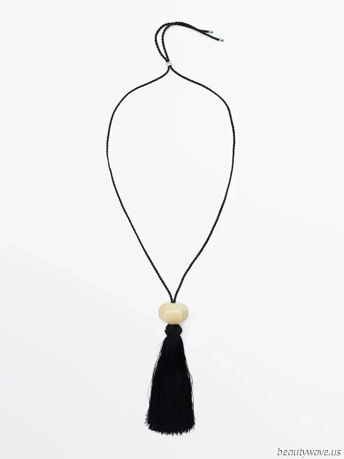 Allow me to alleviate your Zara fatigue, one stylish find from Massimo Dutti at a time.