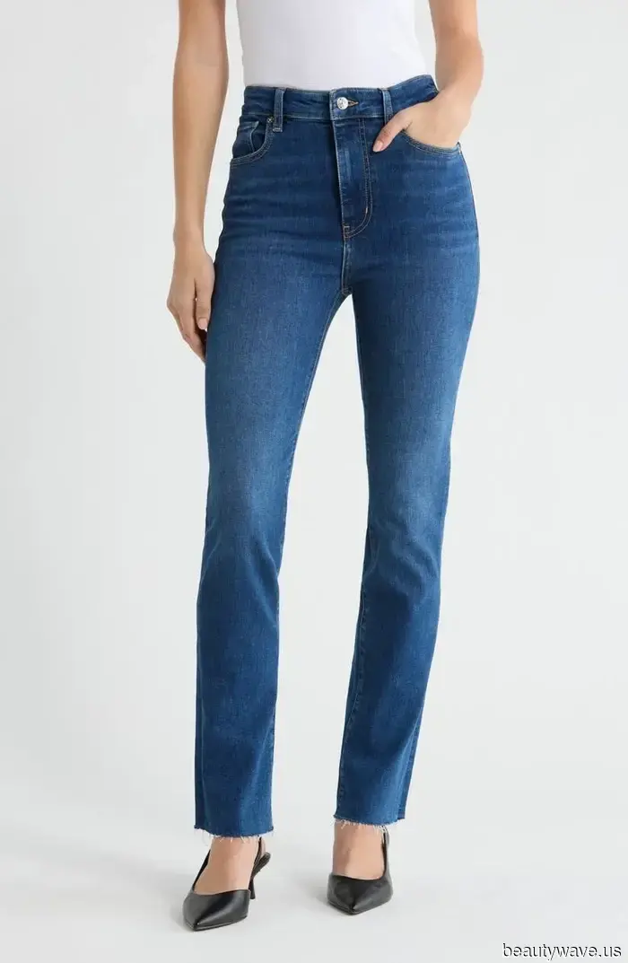 Following a break, it’s now officially stylish to pair this "outdated" jeans trend with heels once more.