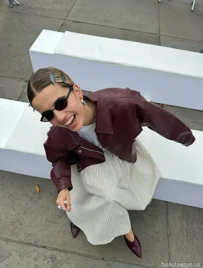 Click Here for Evidence That This Elegant Shoe Color Pairs Well With Both Jeans and Dresses