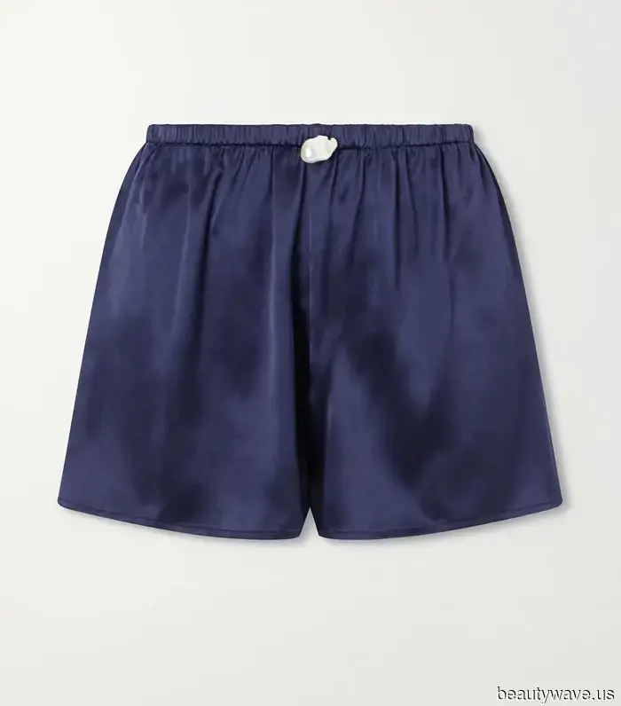 Apologies, Lace-Trimmed Shorts—This Trend for Fancy Shorts Is More 2026.