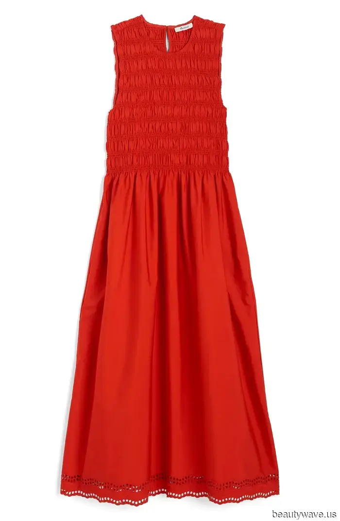 Achieving a fashionable look this summer is as simple as combining these two color trends.