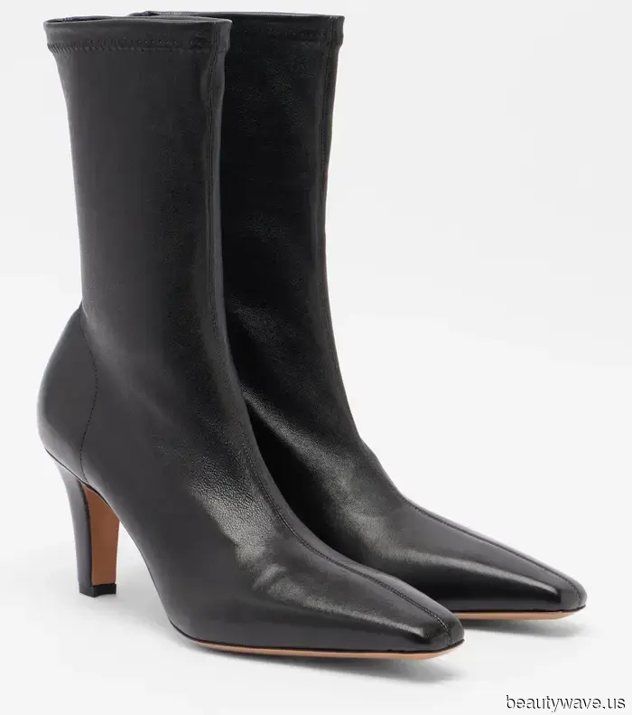 These two essential winter wardrobe pieces are crucial for creating one of the most sophisticated outfit combinations imaginable.