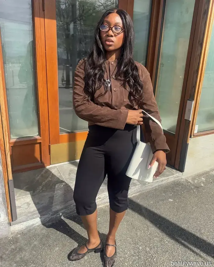 It's True: This Controversial Combination of Trousers and Flat Shoes Has Emerged as a Spring Essential for Fashion Enthusiasts.