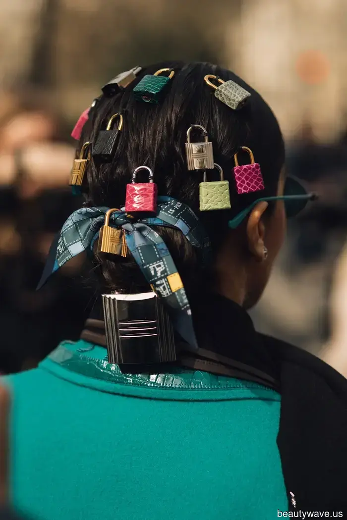 El conjunto de moda parisino acaba de declarar estas las 16 tendencias de cabello más elegantes para la primavera.