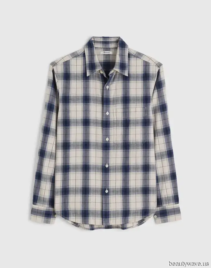 Le Camicie Bianche Sono Noiose&mdash;Questa È la Tendenza delle Camicie Che le It Girl Indossano con Leggings e Uggs Invece