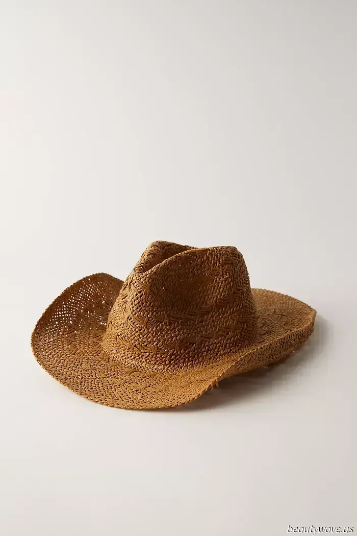 Just so you know, the accessory trend that everyone is pairing with swimsuits at the moment is available for $26 at H&M.