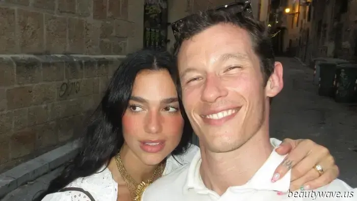 La fuga romantica di Dua e Callum in Sicilia include selfie in yacht, Valentino e questa protezione solare idratante.