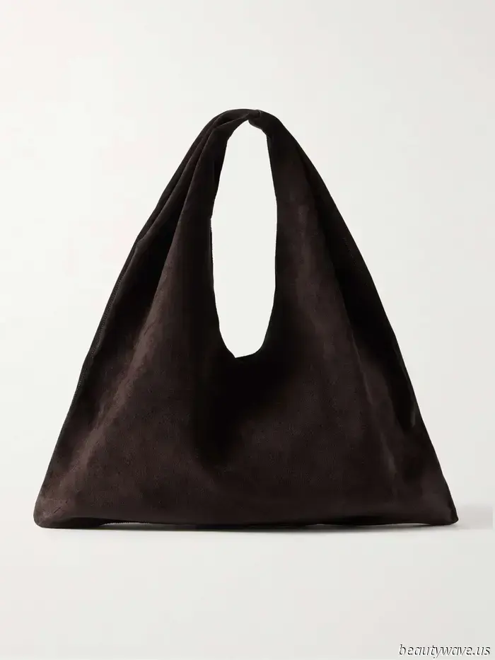 Since the Margaux is currently unavailable, this is the Row bag we're opting for instead.