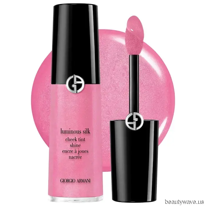 Radiant Skin! Glow! Enchanting Eyes! The Hottest Makeup Trends of Summer Are Heating Up