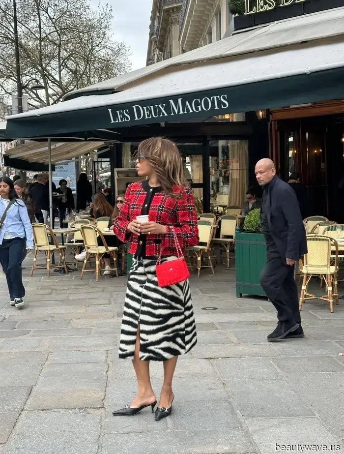 Die stilvollsten Menschen in Paris wählen diese minimalistische Haarfarbe für den Frühling.
