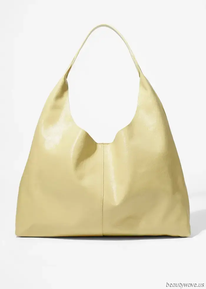 Is it only me, or have fashion enthusiasts everywhere started opting for this cooler year-round silhouette instead of sandals?