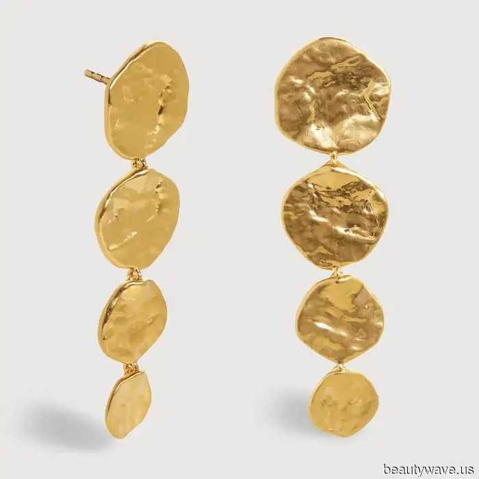 Die stilvollsten Frauen über 50 tragen diese 5 Frühlingstrends der Mode im Jahr 2026.