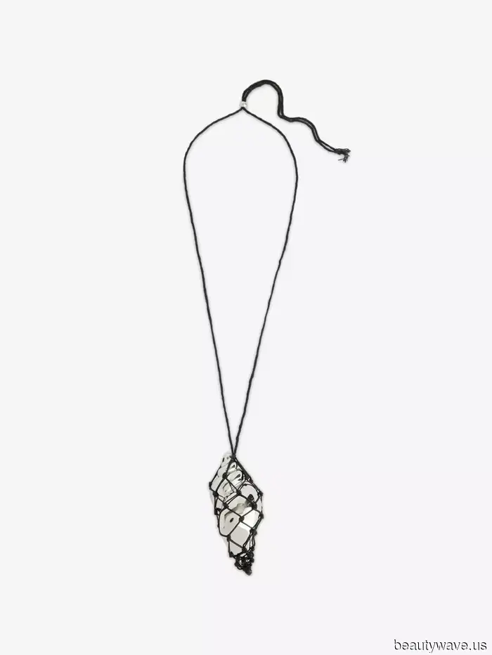 Von Mailand nach New York&mdash;"N&eacute;colletage" Styling wird diesen Frühling überall sein