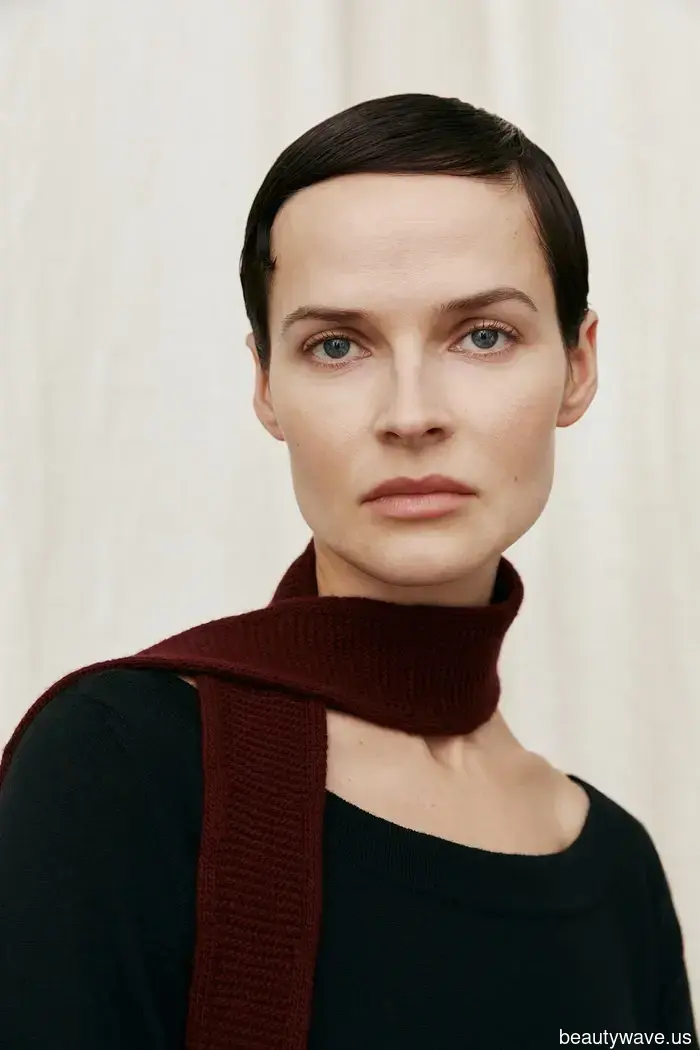 As a Fashion Editor residing in Paris, here are 7 stylish color trends for 2026 that I've noticed throughout the city.