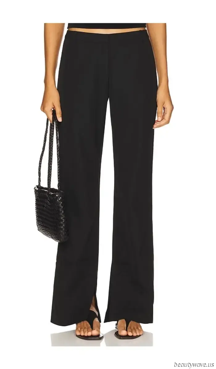 This pant style paired with flip-flops forms the most stylish combination we've encountered all summer.