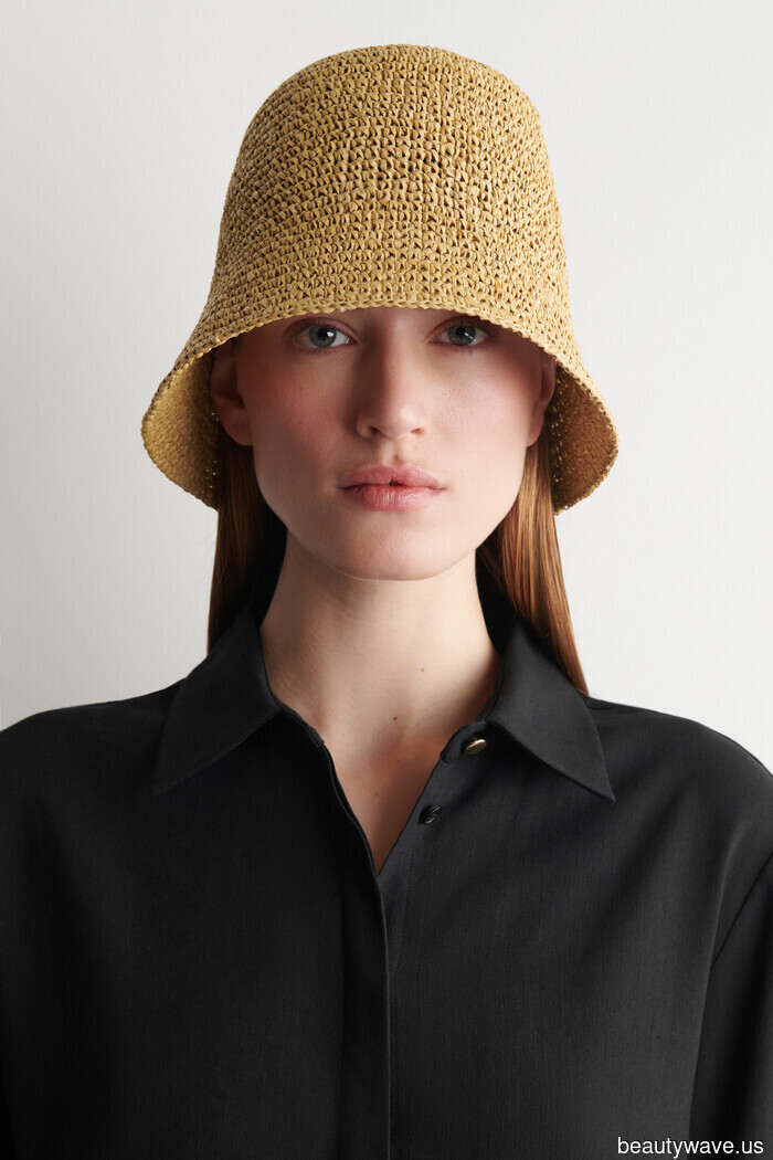 I'm a Fashion Editor—Here's My Prediction for What It Girls Will Be Wearing (and Purchasing) This June.