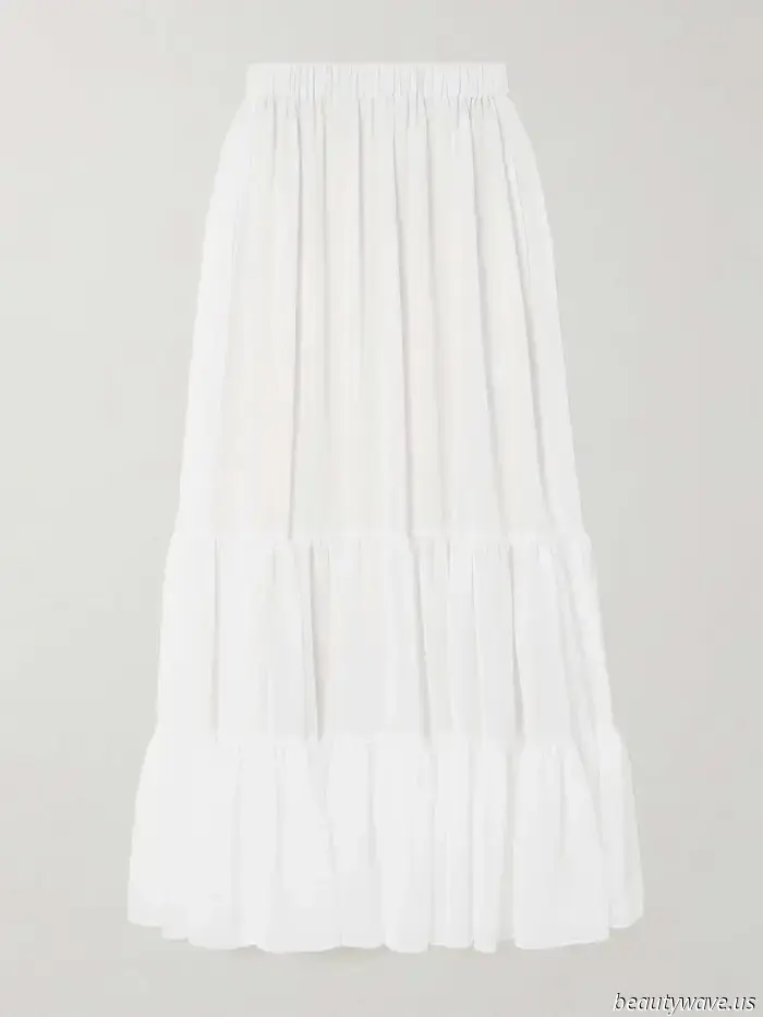 I'm a Gen Z fashion editor—here's the skirt trend that my friends and I in London are currently loving.