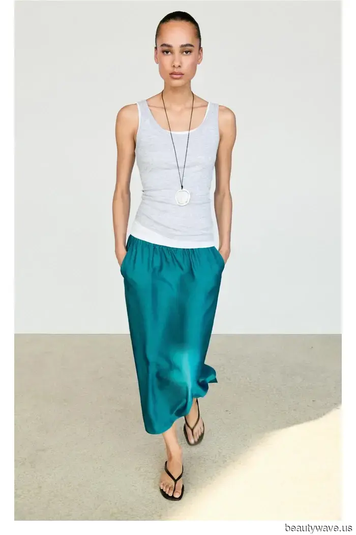 Not Just Black and White—This Season's Most Stylish Dressers Are Choosing Vibrant Color Combinations