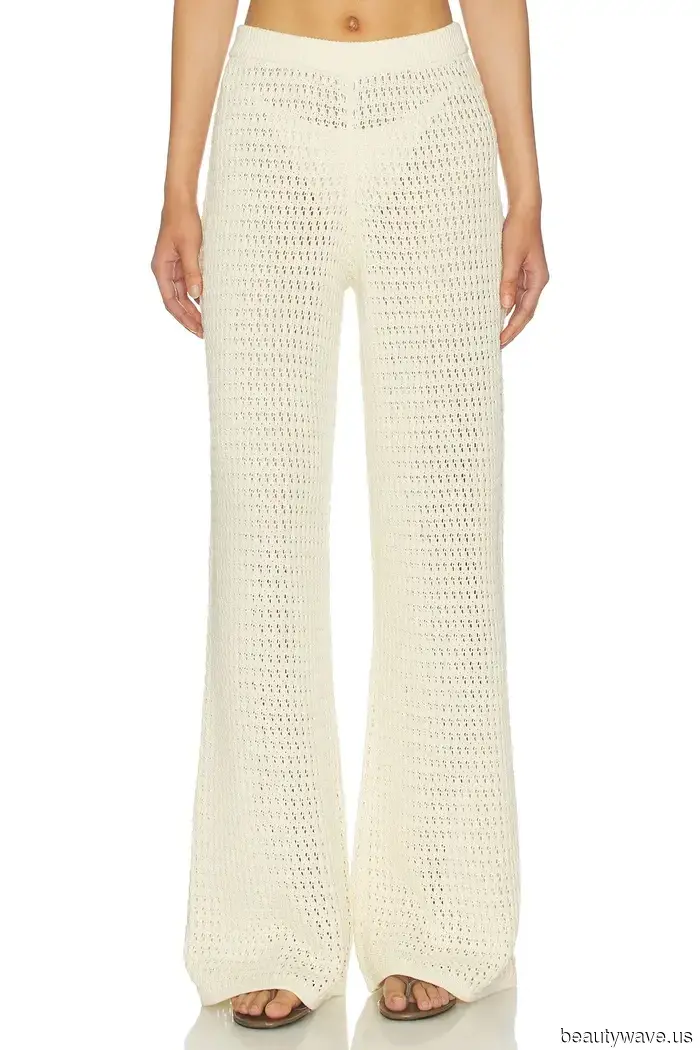 Here’s How Fashion Enthusiasts Dress for Summer Getaways to the Lake