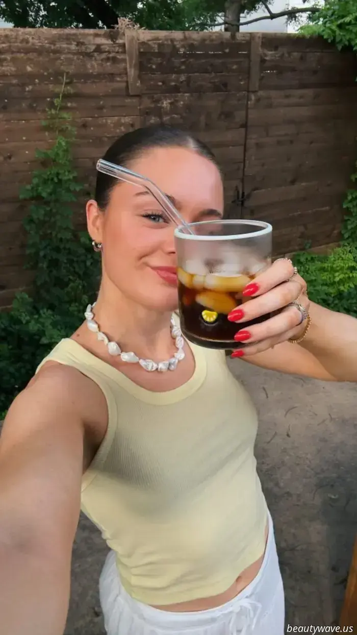 PSA: This Surprising Combination Is the Hottest Beverage of the Summer
